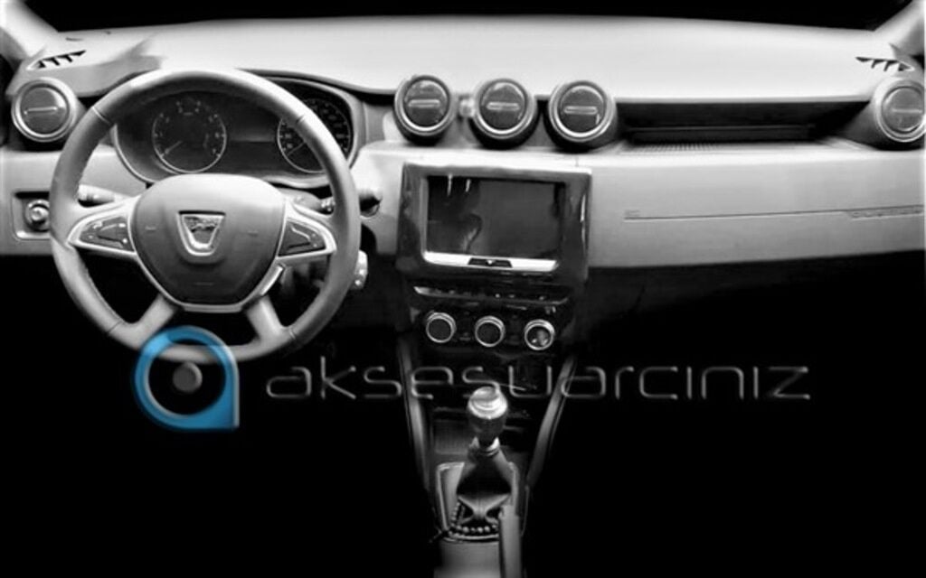 Meriç Dacia Duster Ön Torpido Kaplama 23 Parça 2018-› (530157810)-Maun Titan